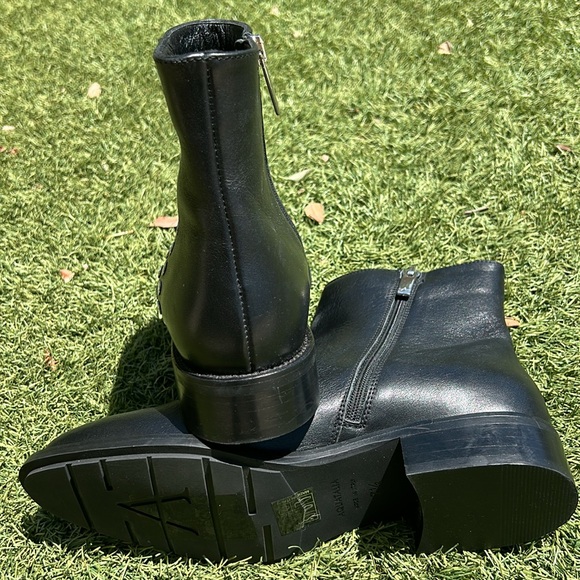 NWOB AQUATALIA Nario Weatherproof Leather Bootie Made in Italy Women’s 7.5M - Picture 8 of 10